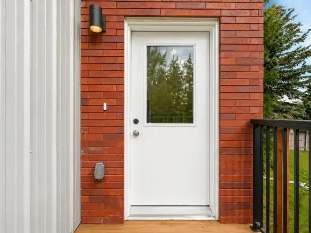For Rent 4 Bedroom Apartment Edmonton AB DS104181586