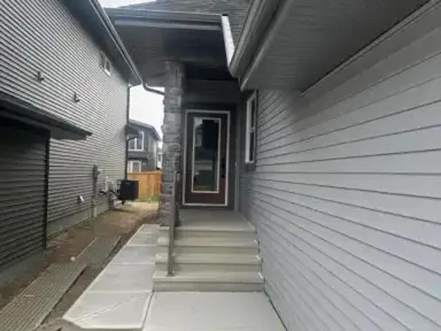 For Rent 4 Bedroom Apartment Edmonton AB DS104506784