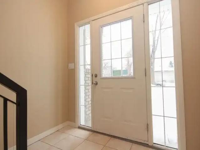 For Rent 4 Bedroom Apartment Edmonton AB DS103178796