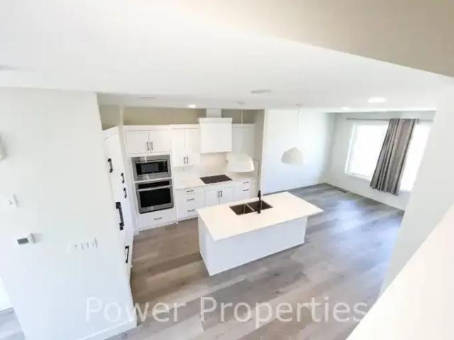 For Rent 4 Bedroom Apartment Lethbridge AB DLS103091548