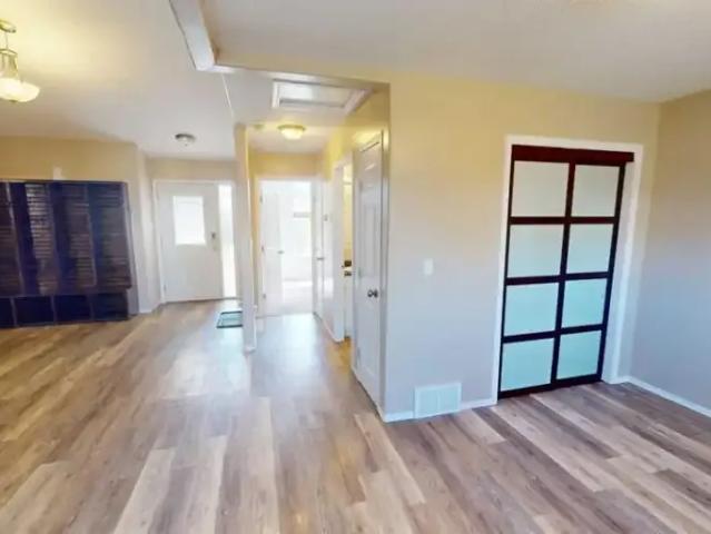 For Rent 4 Bedroom Apartment Sexsmith AB DLS102883682