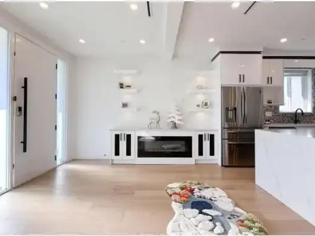 For Rent 4 Bedroom Apartment Vancouver BC DLS102366571
