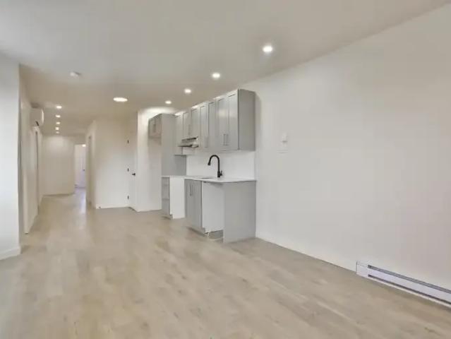 For Rent 4 Bedroom Apartment Ville Marie QC DS98340785
