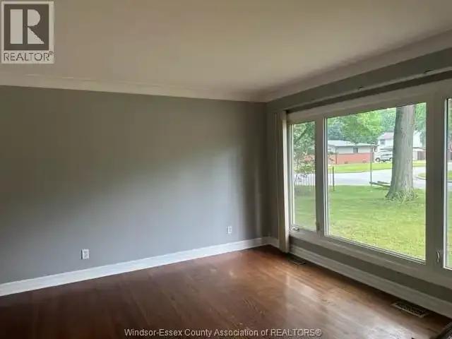 For Rent 4 Bedroom Apartment Windsor ON DS104842078