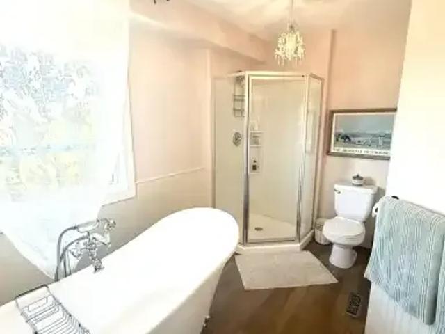 For Rent 4 Bedroom House Cochrane AB DS103091533
