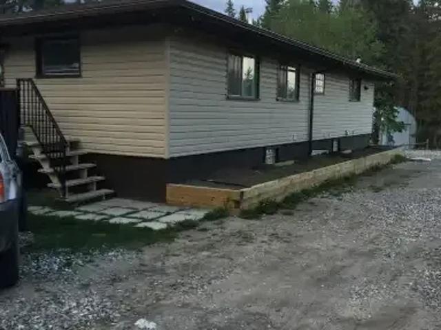For Rent 4 Bedroom House Cochrane AB DS104179575