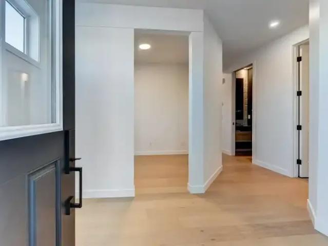 For Rent 4 Bedroom House Cochrane AB DS104292187
