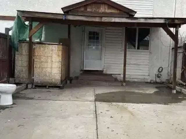 For Rent 4 Bedroom House Calgary AB DLS101687615