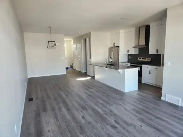 For Rent 4 Bedroom House Calgary AB DLS103091787