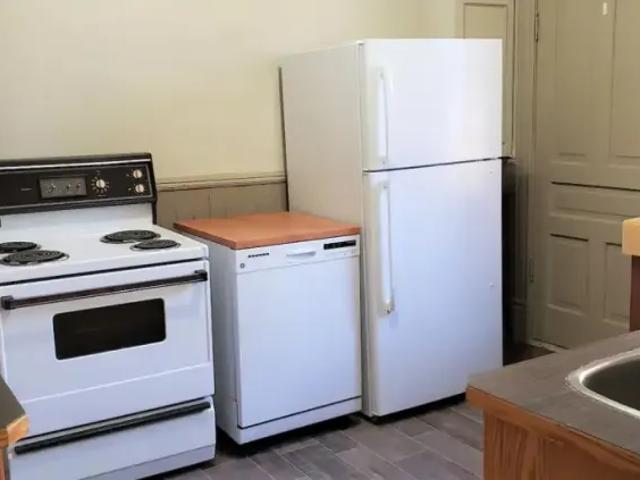 For Rent 4 Bedroom House Calgary AB DLS103091254
