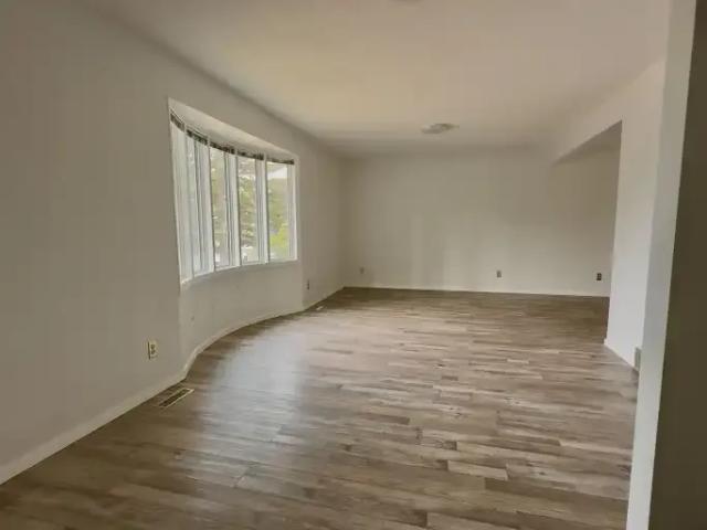 For Rent 4 Bedroom House Calgary AB DLS104972569