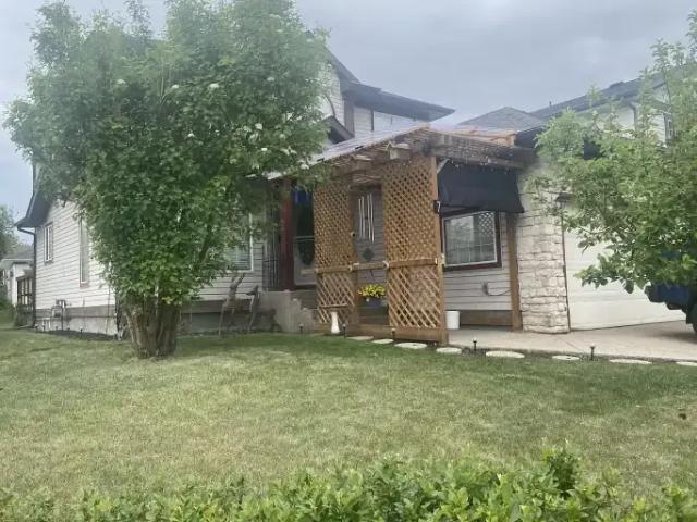For Rent 4 Bedroom House Calgary AB DS102794872