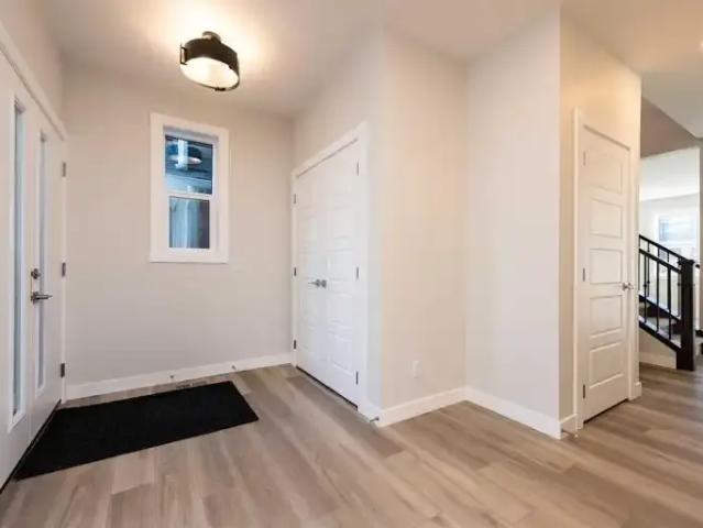For Rent 4 Bedroom House Calgary AB DS103011471