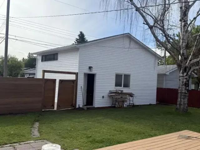 For Rent 4 Bedroom House Calgary AB DS103119043