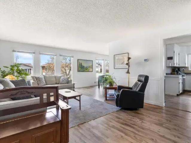 For Rent 4 Bedroom House Calgary AB DS103355275