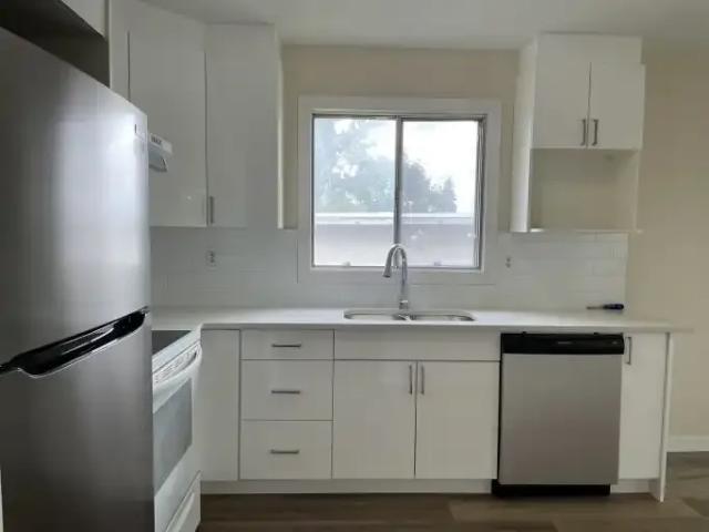 For Rent 4 Bedroom House Calgary AB DS103367963