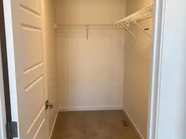 For Rent 4 Bedroom House Calgary AB DS103338276