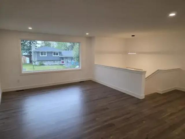 For Rent 4 Bedroom House Calgary AB DS103411082