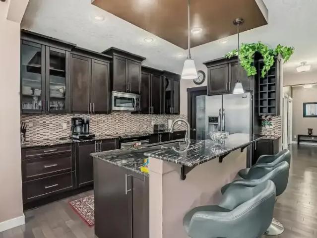 For Rent 4 Bedroom House Calgary AB DS103770502