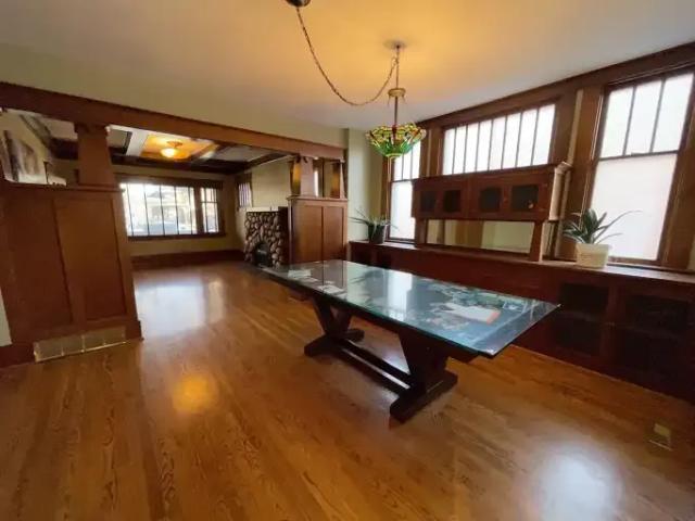 For Rent 4 Bedroom House Calgary AB DS103840254