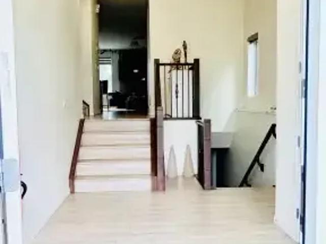 For Rent 4 Bedroom House Calgary AB DS104142700