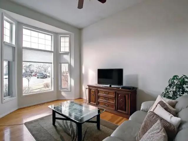 For Rent 4 Bedroom House Calgary AB DS104178718