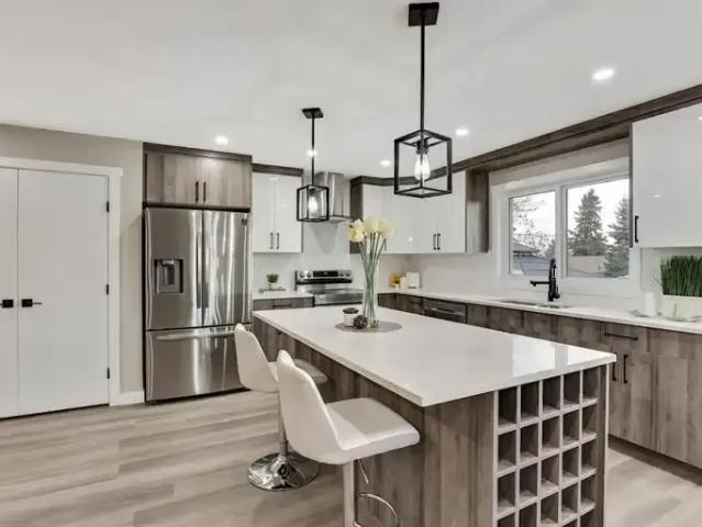 For Rent 4 Bedroom House Calgary AB DS104179263