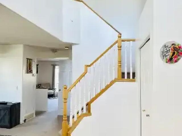 For Rent 4 Bedroom House Calgary AB DS104181388