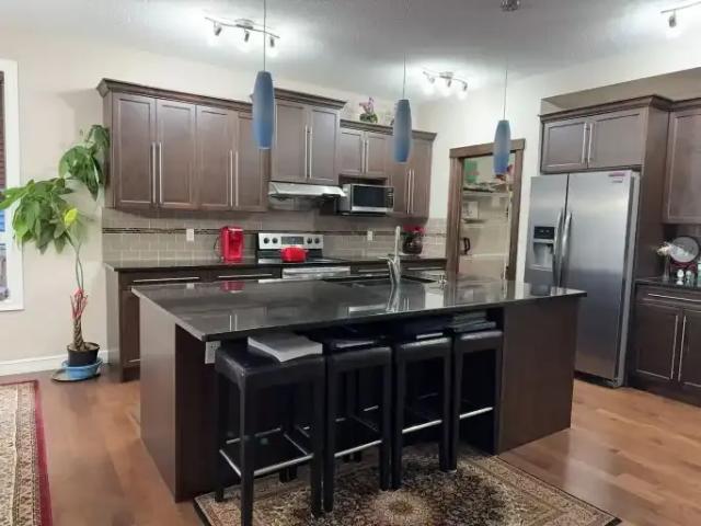 For Rent 4 Bedroom House Calgary AB DS104183040