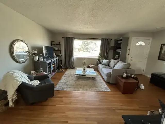 For Rent 4 Bedroom House Calgary AB DS104257275