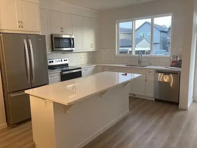 For Rent 4 Bedroom House Calgary AB DS104401507