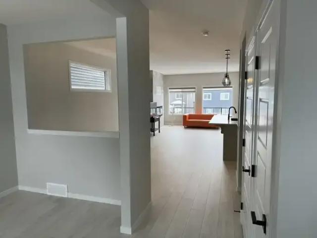 For Rent 4 Bedroom House Calgary AB DS104434195