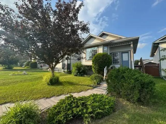 For Rent 4 Bedroom House Calgary AB DS104434313