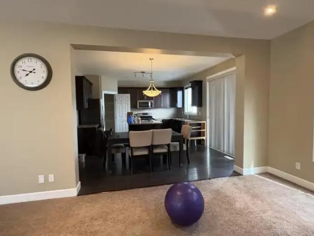 For Rent 4 Bedroom House Airdrie AB DS102518730