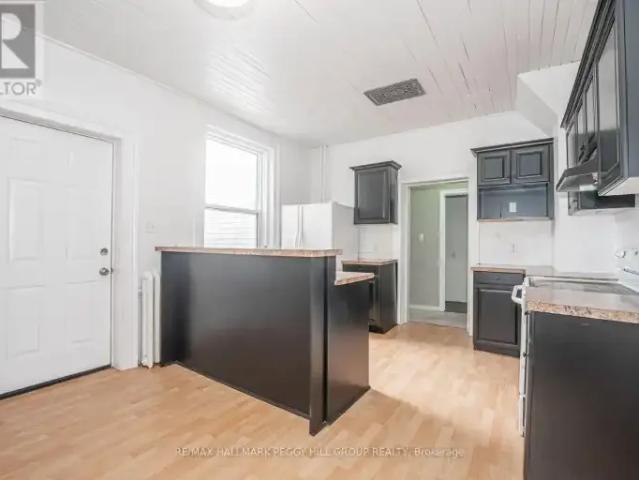 For Rent 4 Bedroom House Bradford West Gwillimbury ON DS104471164