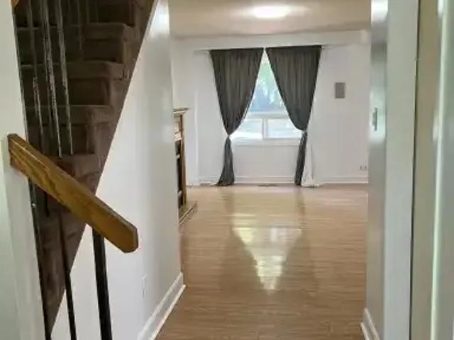 For Rent 4 Bedroom House Brampton ON DS105344869