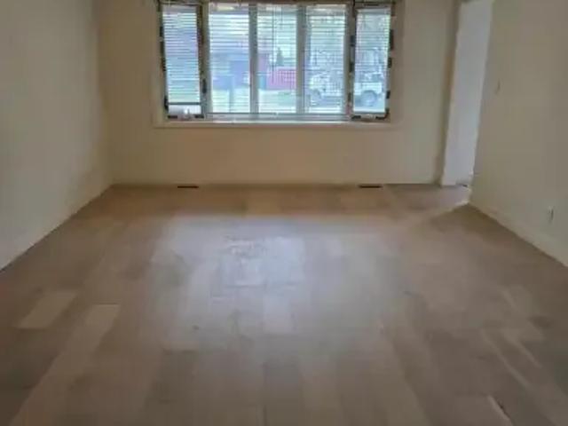 For Rent 4 Bedroom House Guelph ON DS102052539