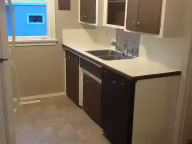 For Rent 4 Bedroom House Edmonton AB DS100600544