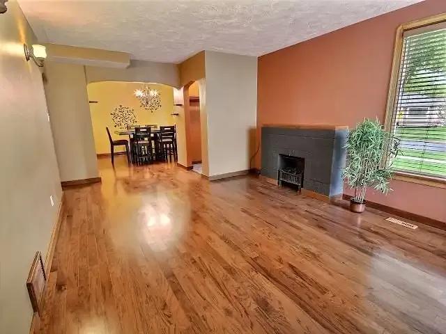 For Rent 4 Bedroom House Edmonton AB DS102468201