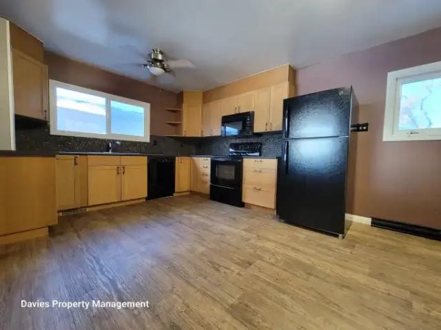 For Rent 4 Bedroom House Edmonton AB DS103695116