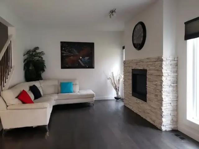 For Rent 4 Bedroom House Edmonton AB DS104710877