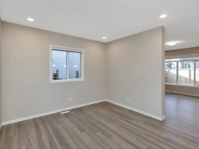For Rent 4 Bedroom House Edmonton AB DS105100813