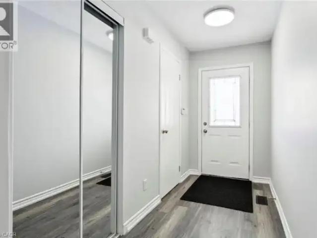 For Rent 4 Bedroom House Kitchener ON DS104000198