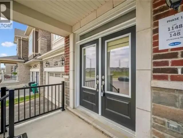 For Rent 4 Bedroom House Kitchener ON DS103091657