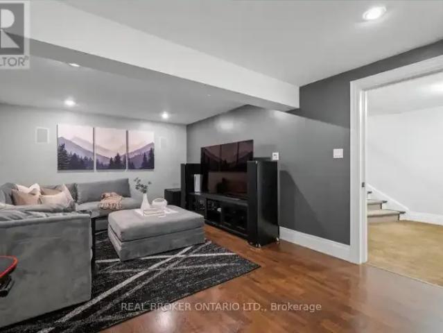For Rent 4 Bedroom House Kitchener ON DS103179198