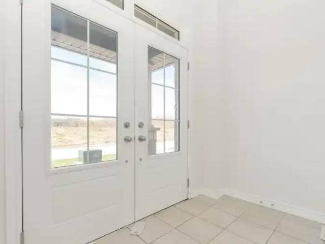 For Rent 4 Bedroom House Innisfil ON DS101475974