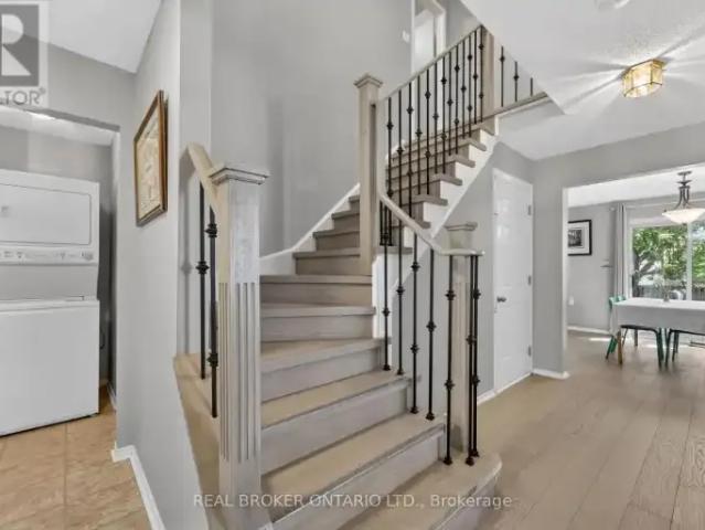 For Rent 4 Bedroom House Innisfil ON DS103487504
