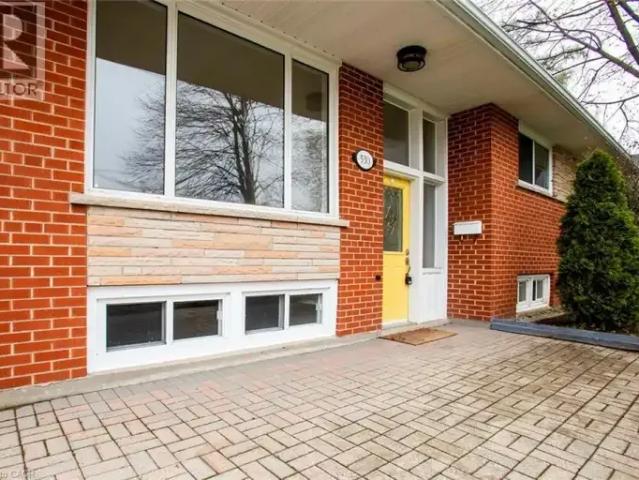 For Rent 4 Bedroom House Oakville ON DS103840353