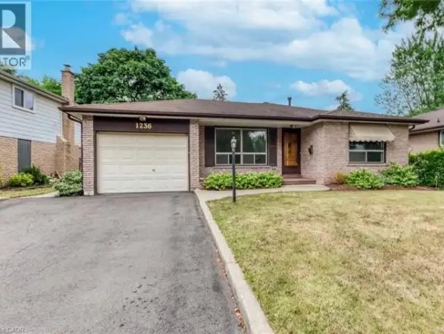 For Rent 4 Bedroom House Oakville ON DS104257466