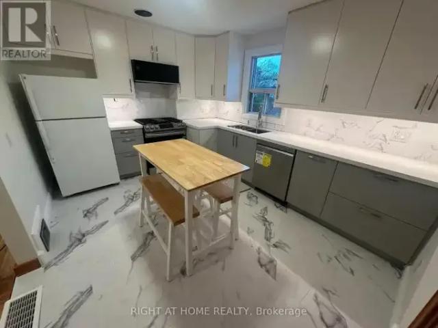 For Rent 4 Bedroom House Oakville ON DS105004805